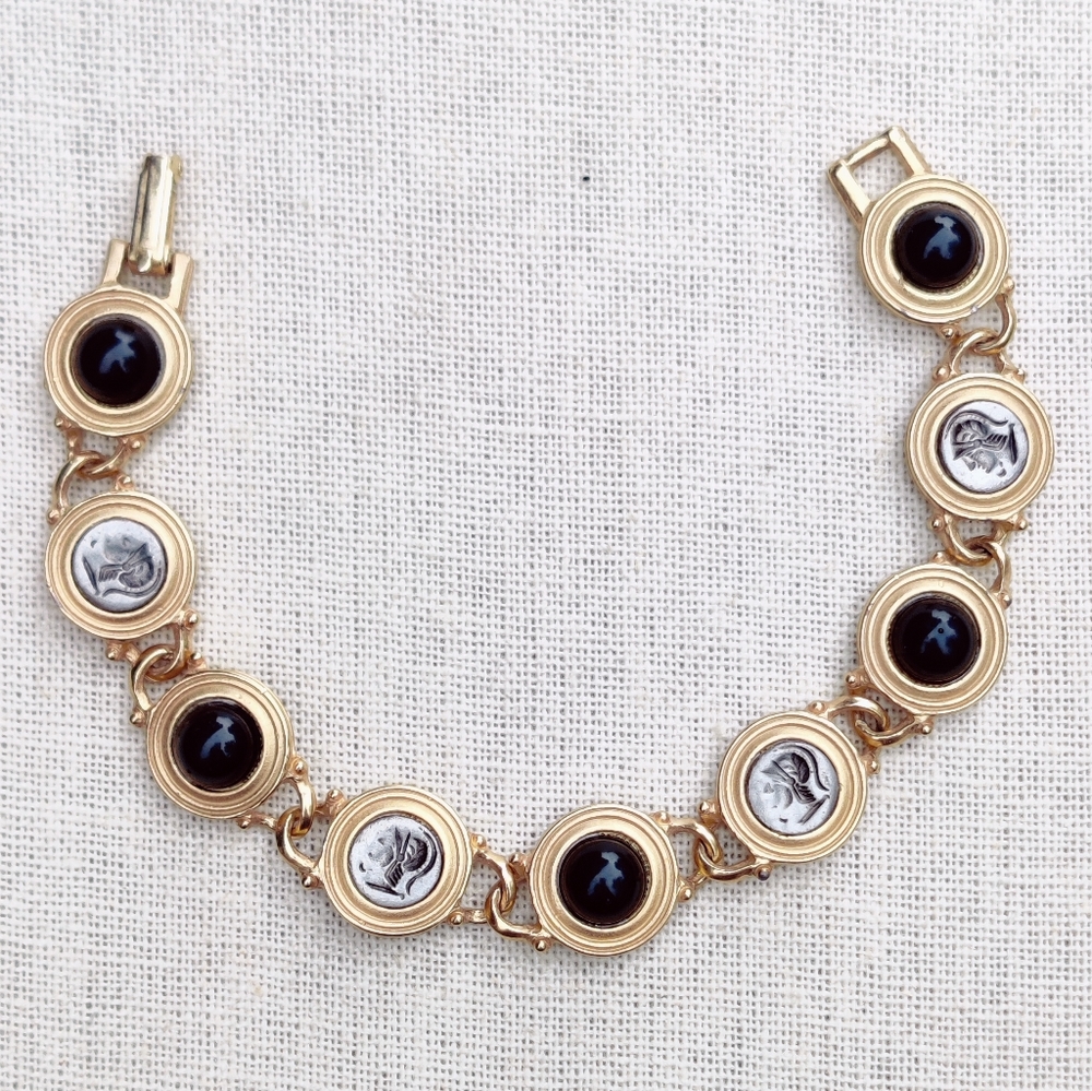 Antique Spartan Cameo and black Onyx bracelet